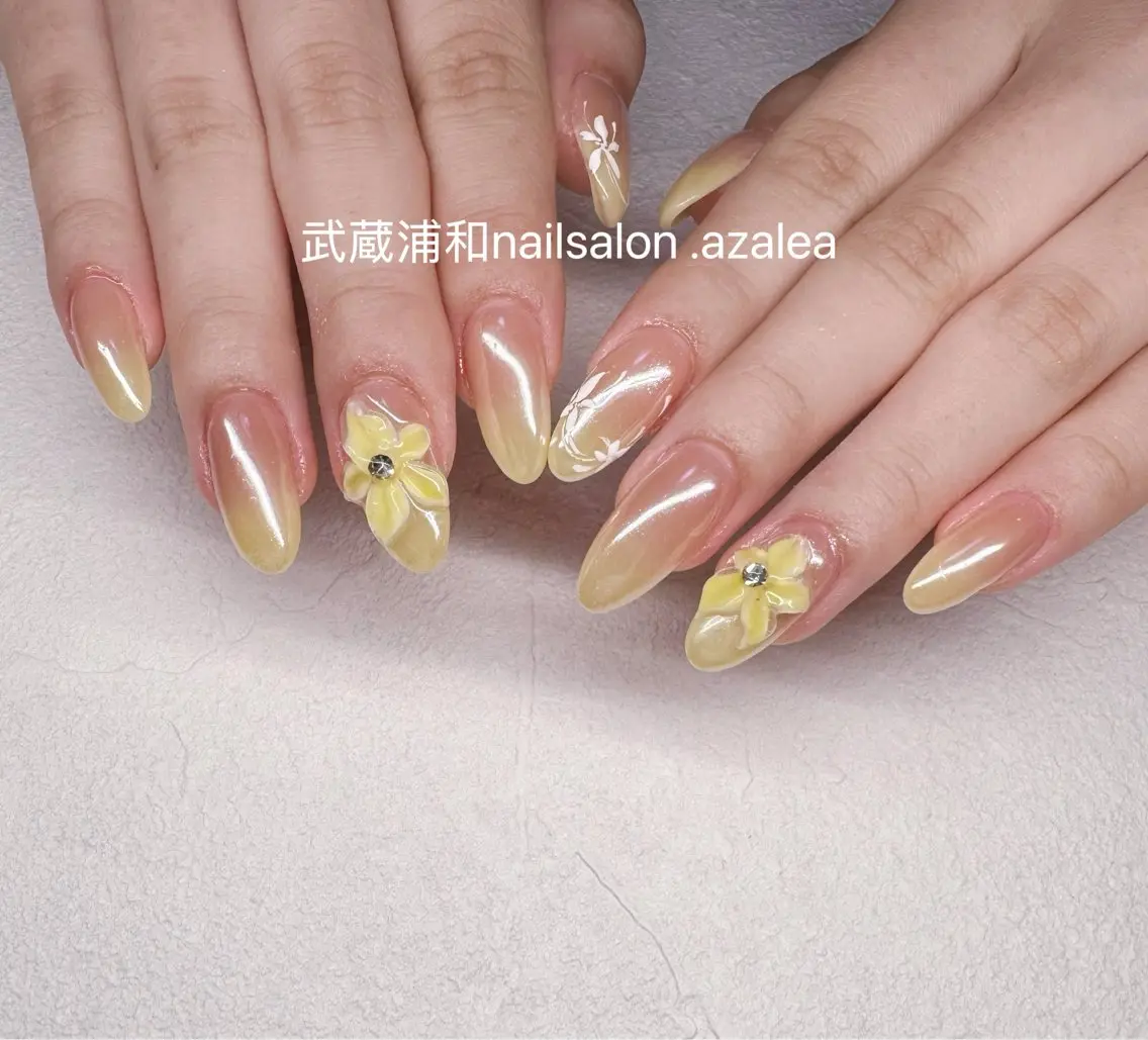 ネイル ハンドネイル R inのネイルデザイン