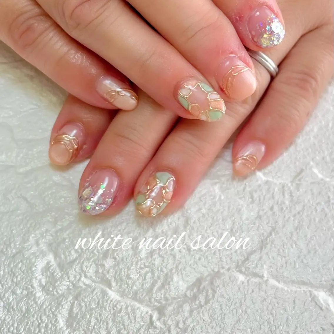 ネイル フットネイル ジェルネイル ハードジェル ラメ(グリッター) 持ち込み ハンドネイル white nail salonのネイルデザイン