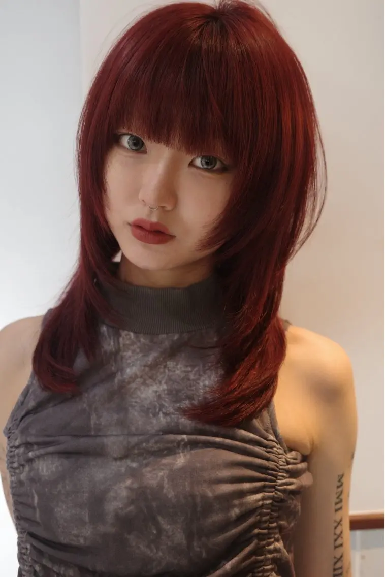 ミディアム 顔まわりレイヤー ハッシュカット レイヤーカット ウルフカット カット ヘアカラー トリートメント レイヤーカット🍃 カネコのヘアスタイル