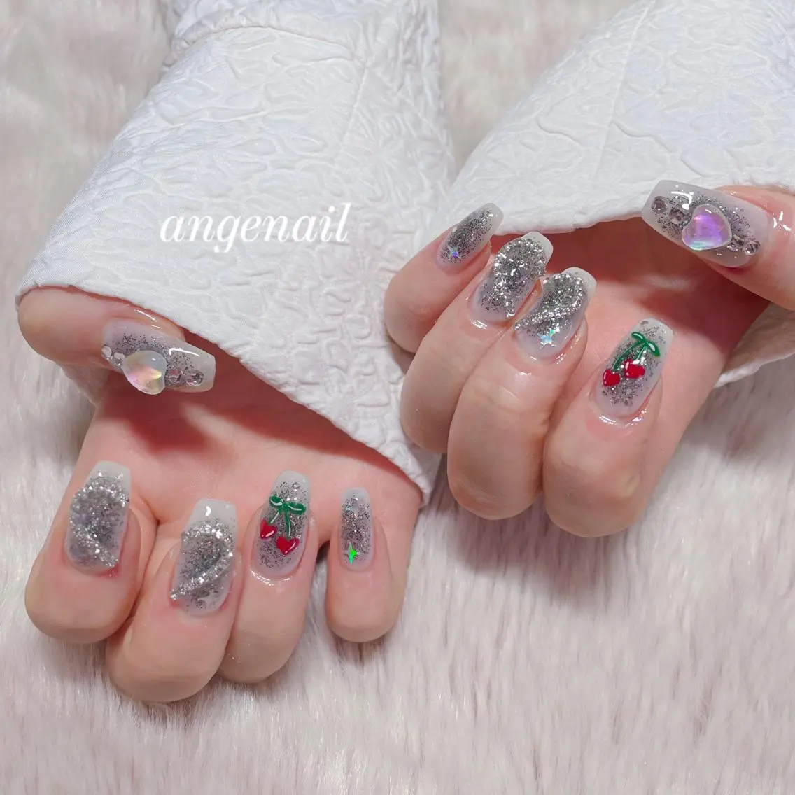 ネイル ハンドネイル オーナーネイリスト MAKIのネイルデザイン