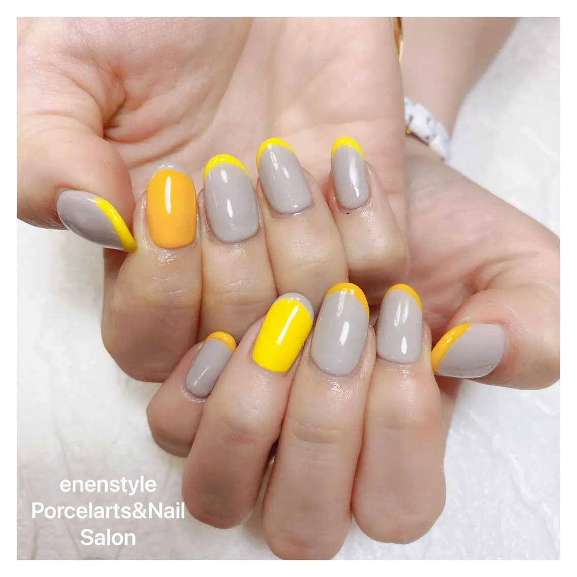 ミディアム ネイル ハンドネイル 🐾enen style 🐾のネイルデザイン