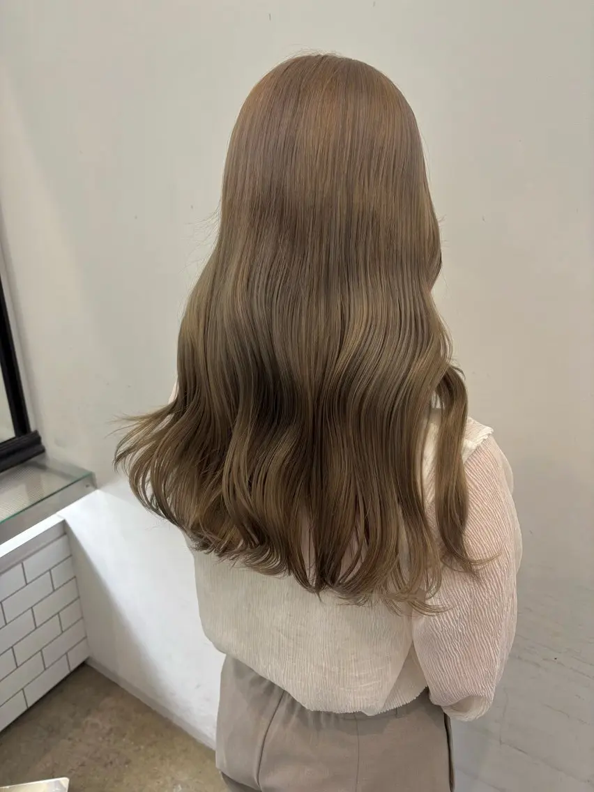 セミロング カラー オリーブベージュ きょうかのヘアスタイル