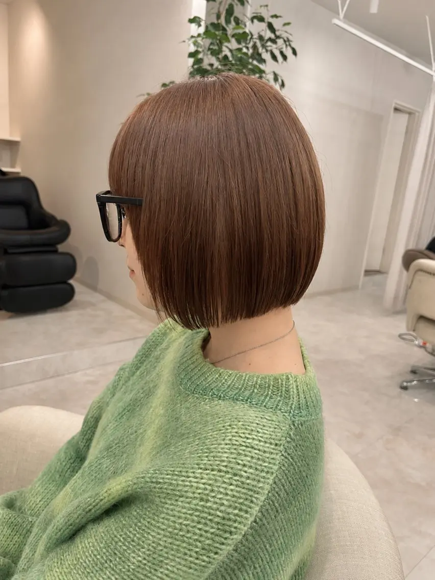 ショート カラー 大谷 真央のヘアスタイル