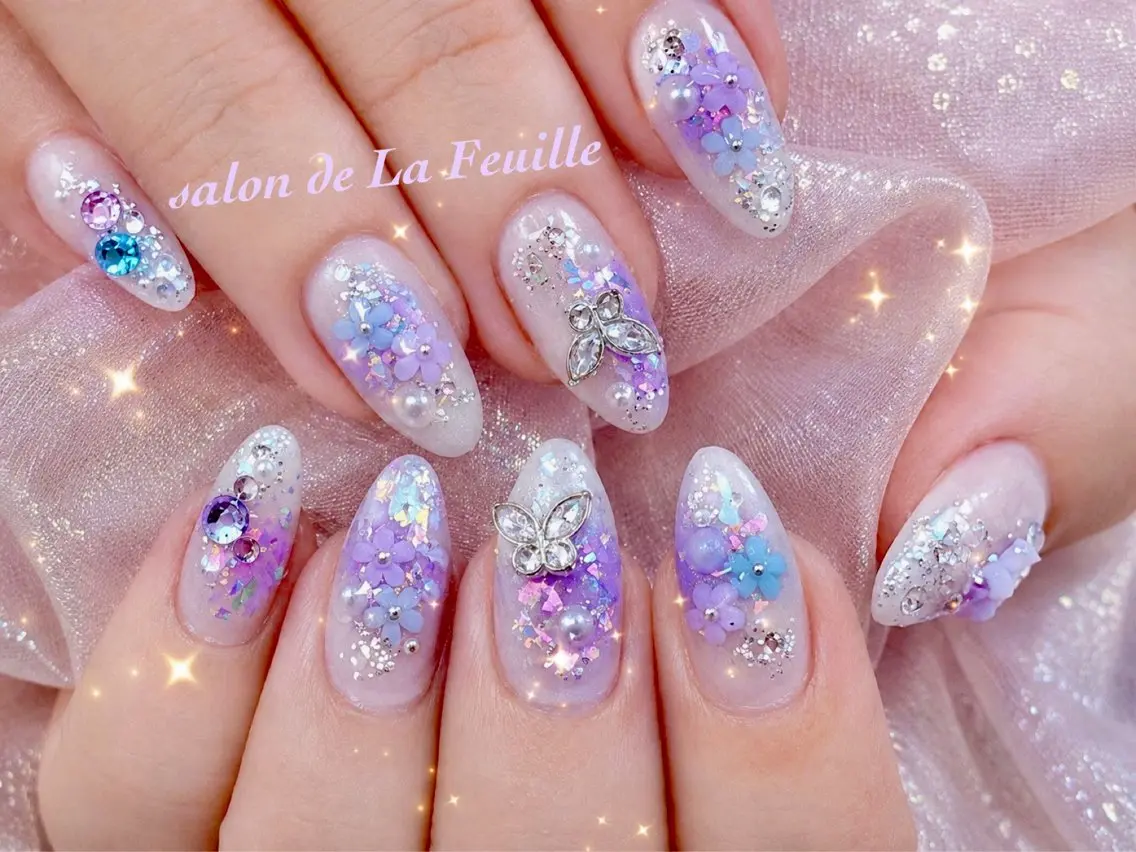 ミディアム サロンドラフィーユ LAFEUILLEのネイルデザイン