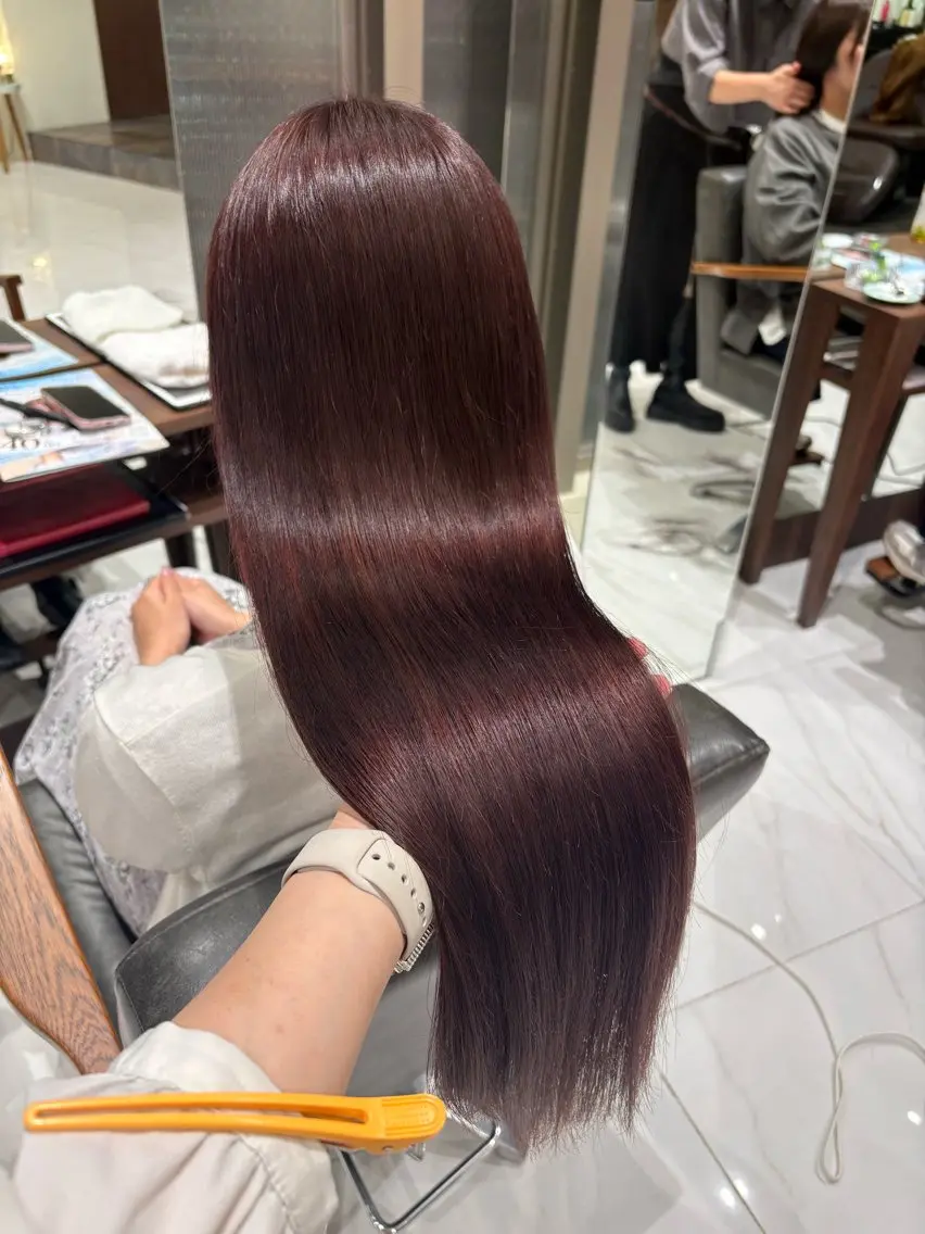 セミロング ヘアカラー トリートメント 艶カラー🩵中久保 舞優🩵のヘアスタイル