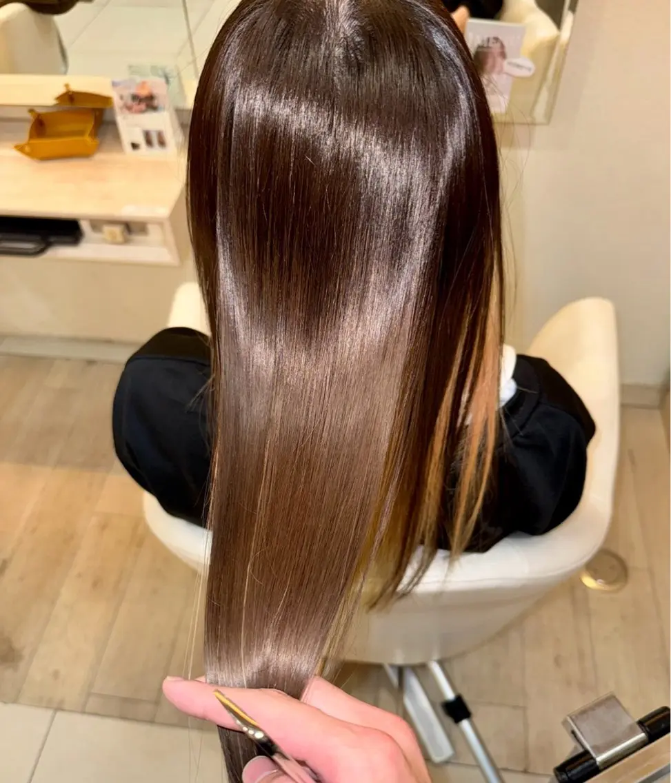【平日限定価格】髪質改善ストレート+カットの写真