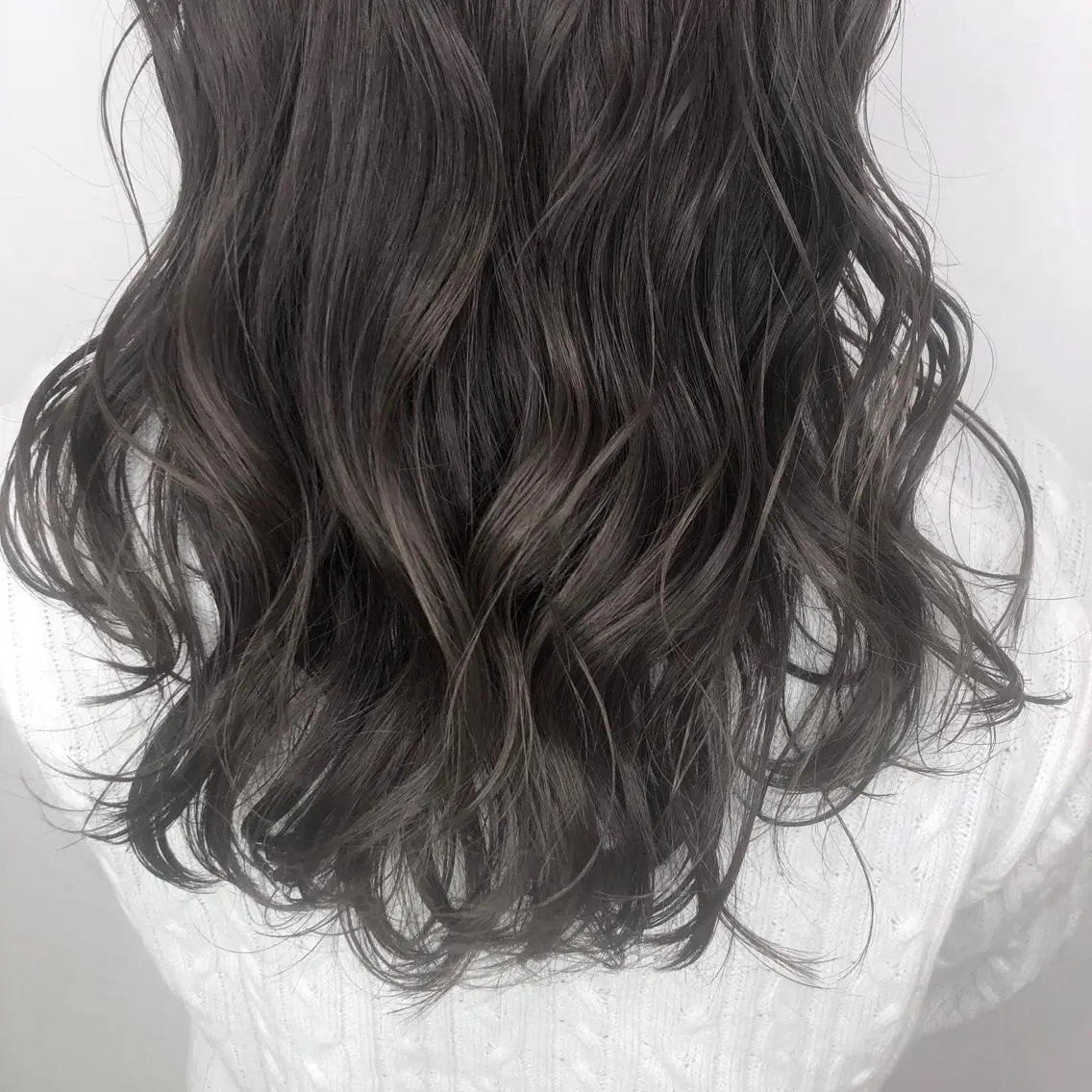 カラー アッシュ イルミナカラー 小顔レイヤー/ ベージュ🤍Rieのヘアスタイル