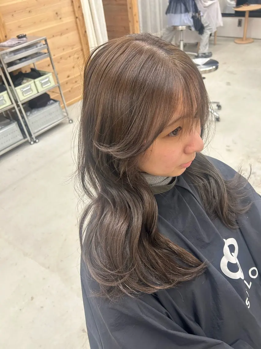 ロング ヘアカラー トリートメント SiLO Yukinaのヘアスタイル