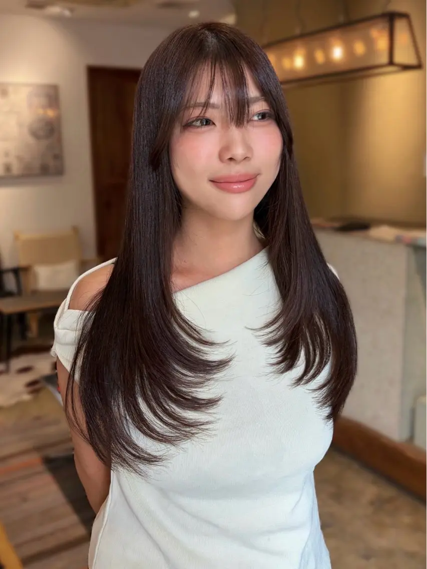 セミロング カラー ブラウンカラー ナチュラルブラウン レイヤーカット スエキ タクミ／昭島のヘアスタイル