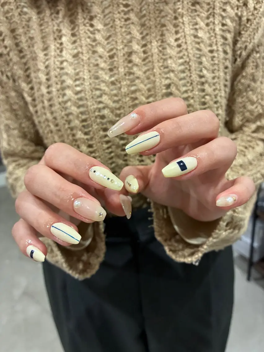 ネイル ハンドネイル 🎼CAFUNÉ_ TOKYO.•*¨のネイルデザイン