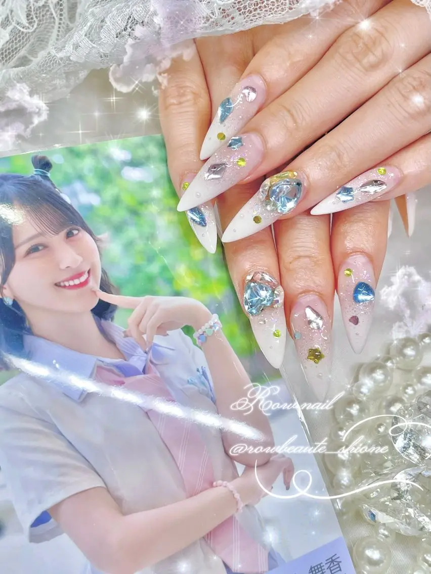 ネイル ROWnail Shioneのネイルデザイン