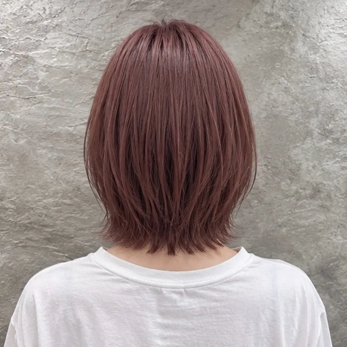 ショート カラー 小島 咲音/艶カラー /レイヤー/縮毛矯正のヘアスタイル