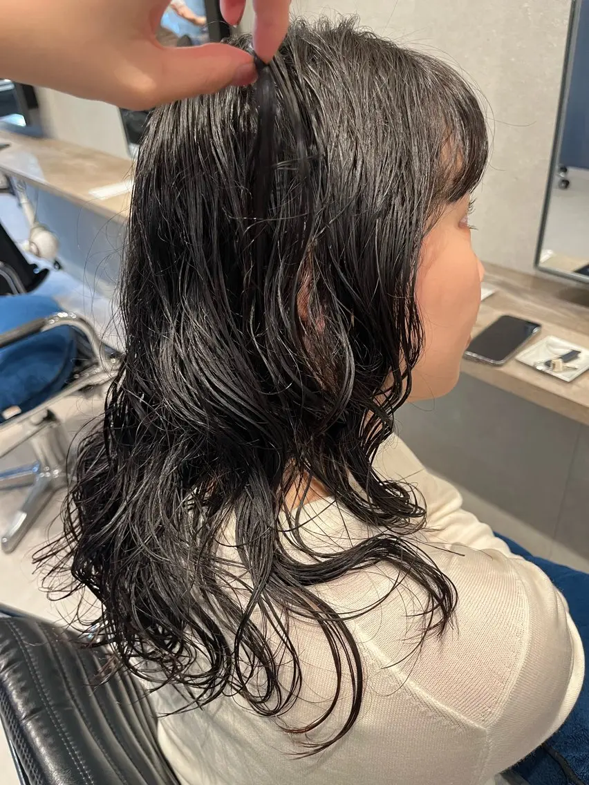 セミロング 彩葉/ブリーチ/ カットモデル栄・伏見のヘアスタイル