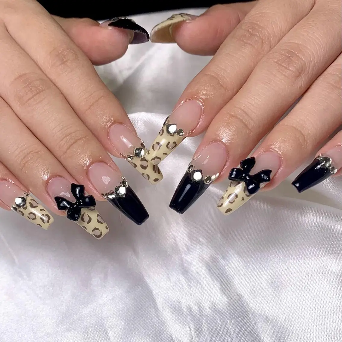 ネイル スカルプネイル ネイルチップ mofie🤍ユウナ /練習モデル募集中のネイルデザイン