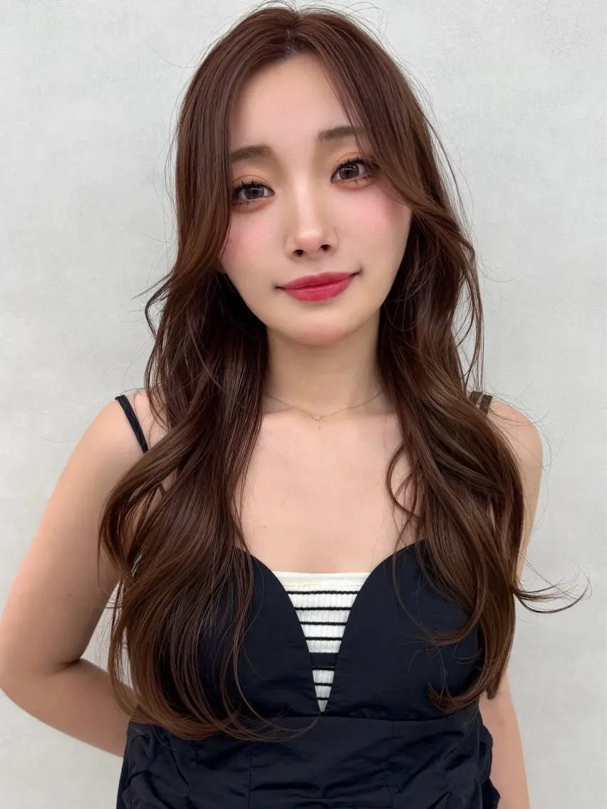 ロング ユーリ 艶髪🥀カラー🤍のヘアスタイル