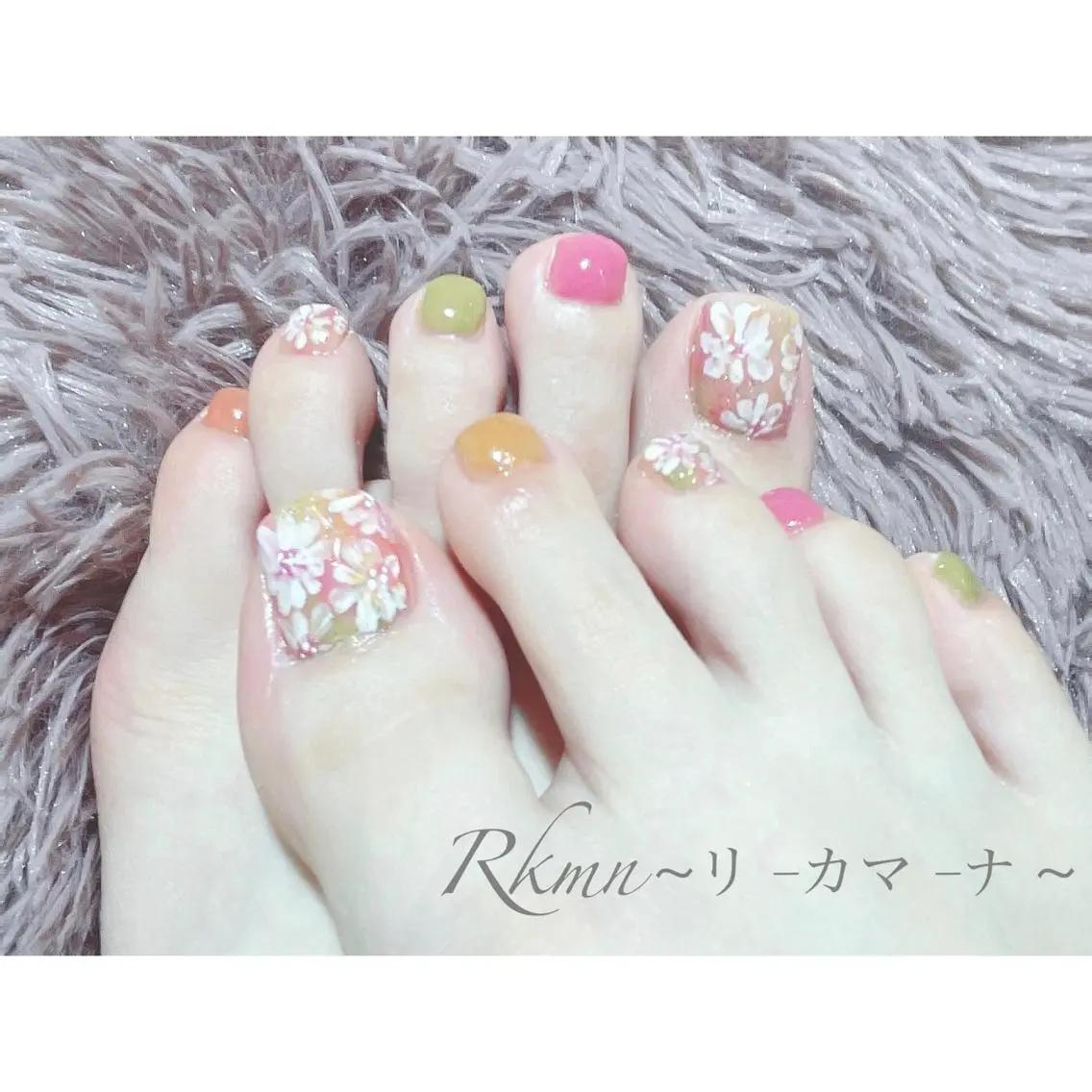 ネイル アートネイル フラワーネイル フレンチネイル ジェルネイル グラデーション ハンドネイル フットネイル ハンドケア Rkmn ~リ-カマ-ナ~のネイルデザイン
