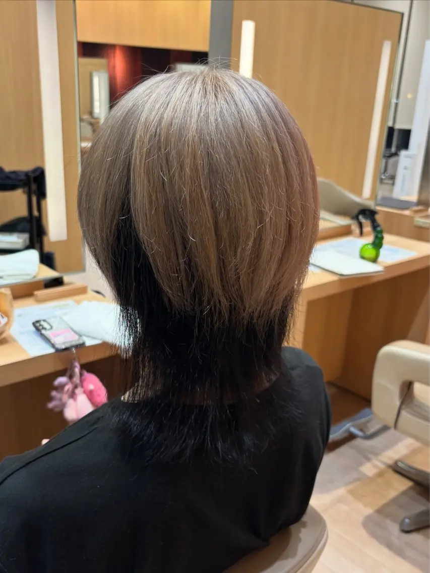 ロング​〜​ミディアムカットの写真