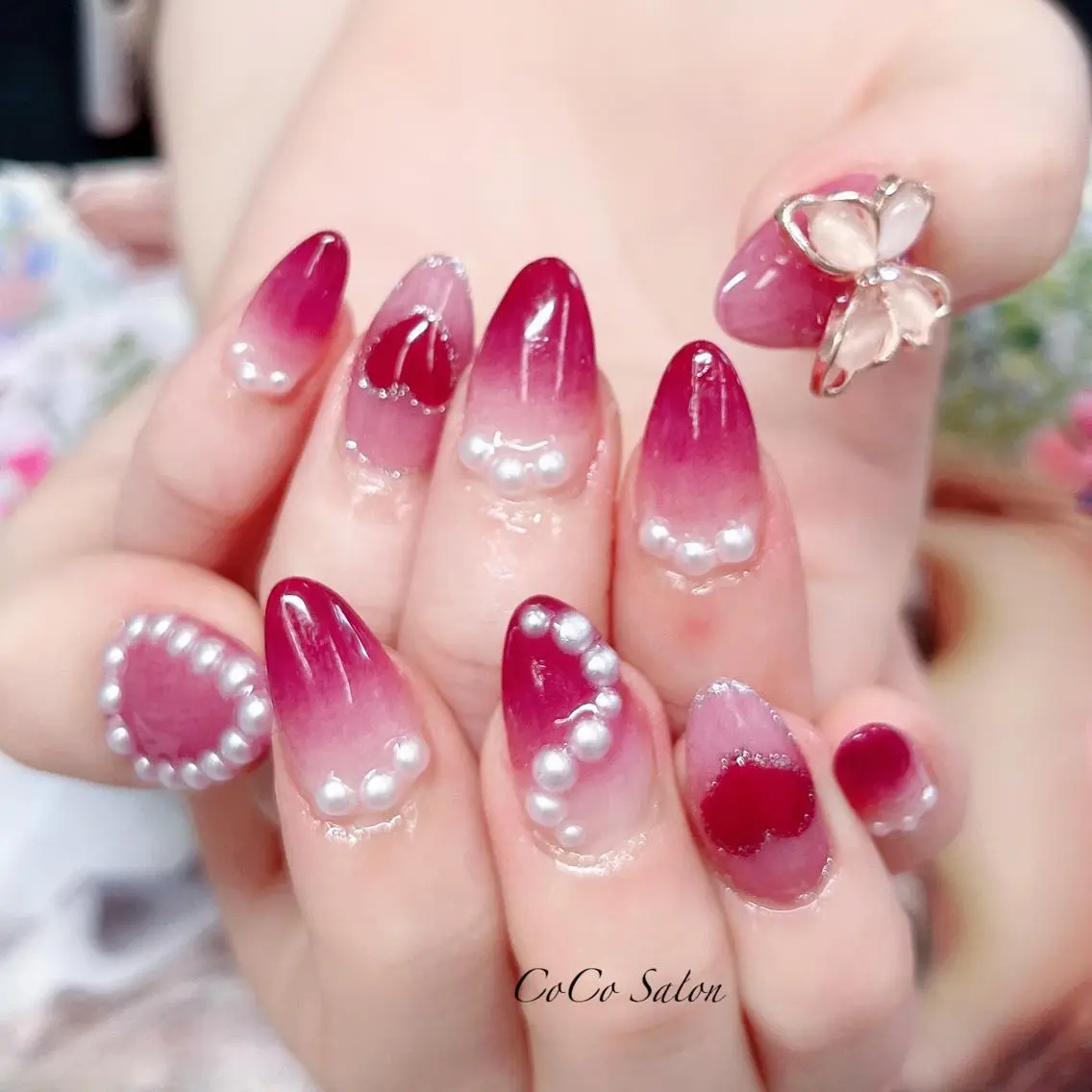 ネイル 長さ出し ジェルネイル グラデーション ハート ホログラムネイル ハンドネイル CoCoSalon ネイル/まつ毛予約のネイルデザイン