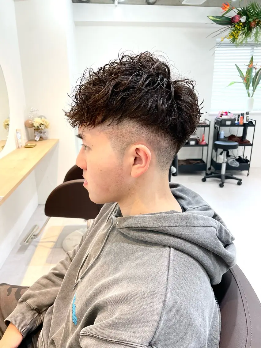 ショート パーマ メンズ メンズパーマ メンズショート ショートヘア moro 丁寧なカウンセリングのヘアスタイル