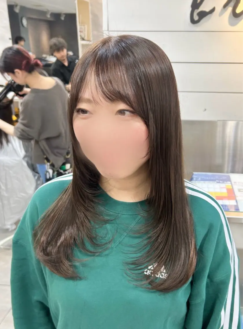 セミロング カット レイヤー/艶髪カラー 森本くるみのヘアスタイル