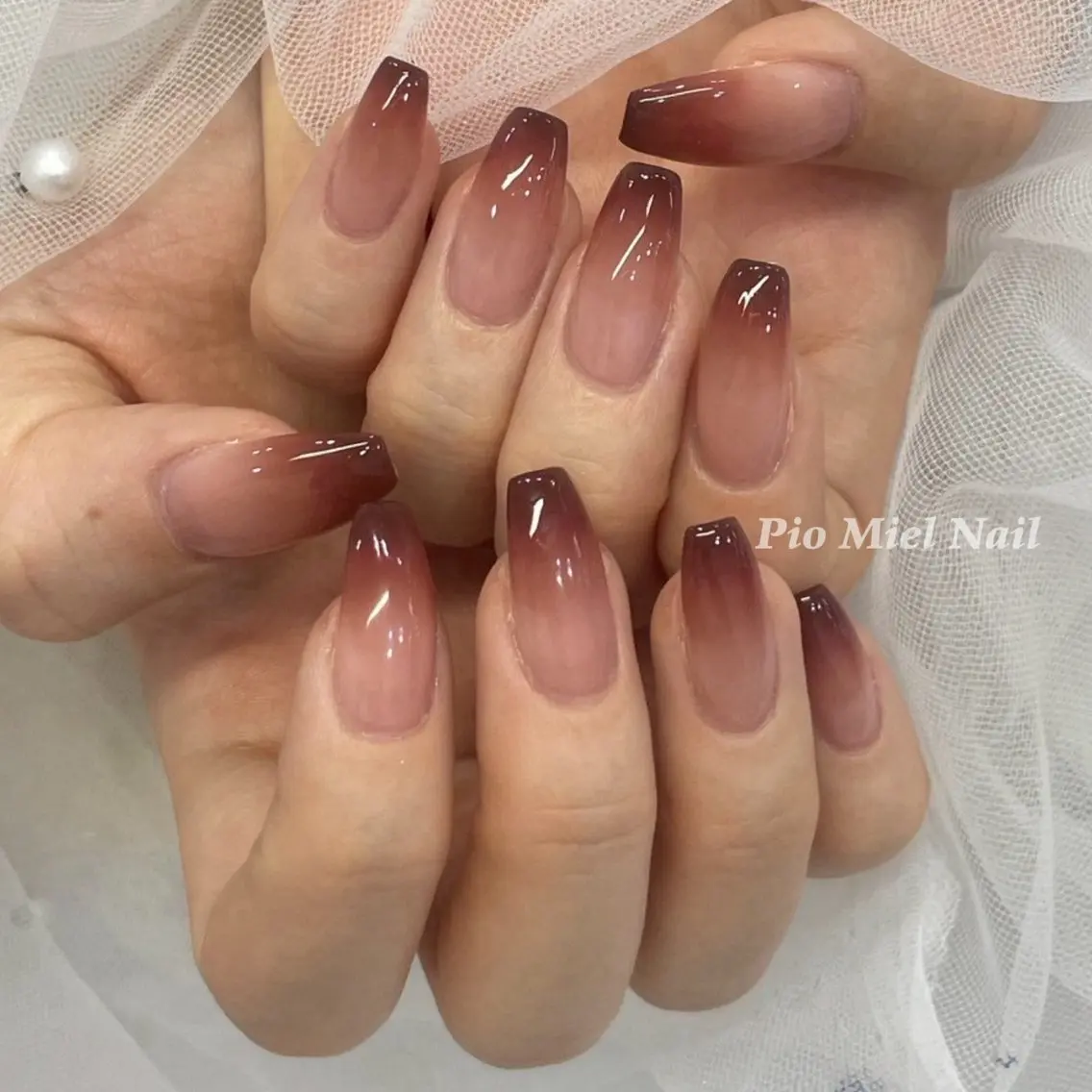 ネイル ブラウン グラデーション ニュアンスネイル ワンカラーネイル シンプルネイル ハンドネイル HANA 長さだしのネイルデザイン