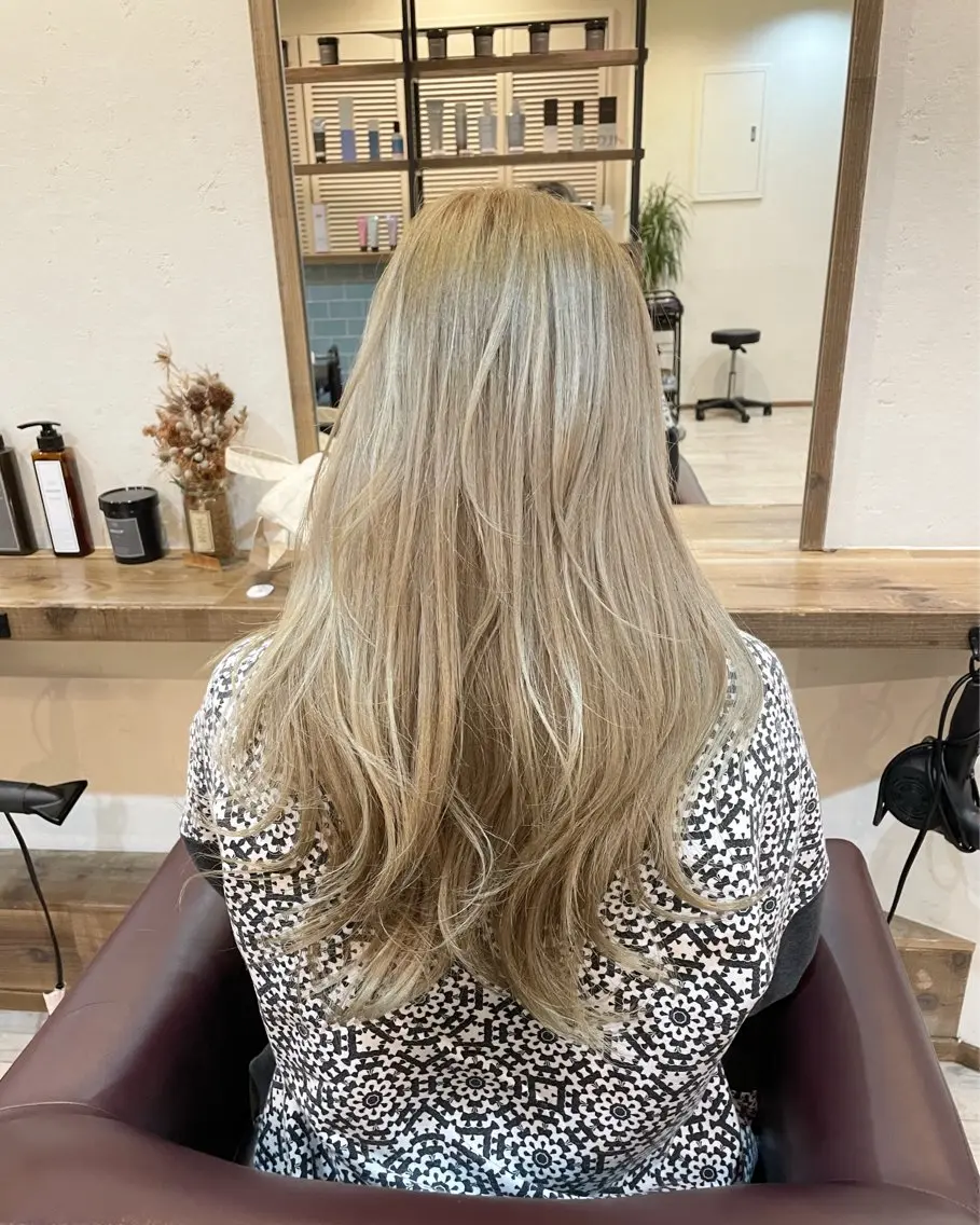 ロング カラー ブリーチ ブロンド ダブルカラー ニュアンスカラー🫧 加納のヘアスタイル