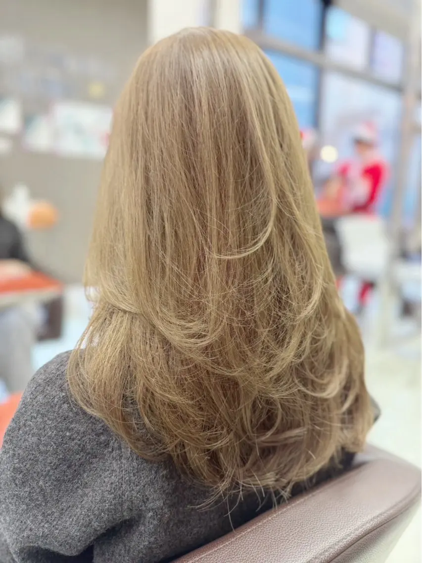 ロング カラー ハッシュカット 韓国風ヘア レイヤーカット 小顔カット 大阪梅田/レイヤー/ ハイライト/yuuのヘアスタイル