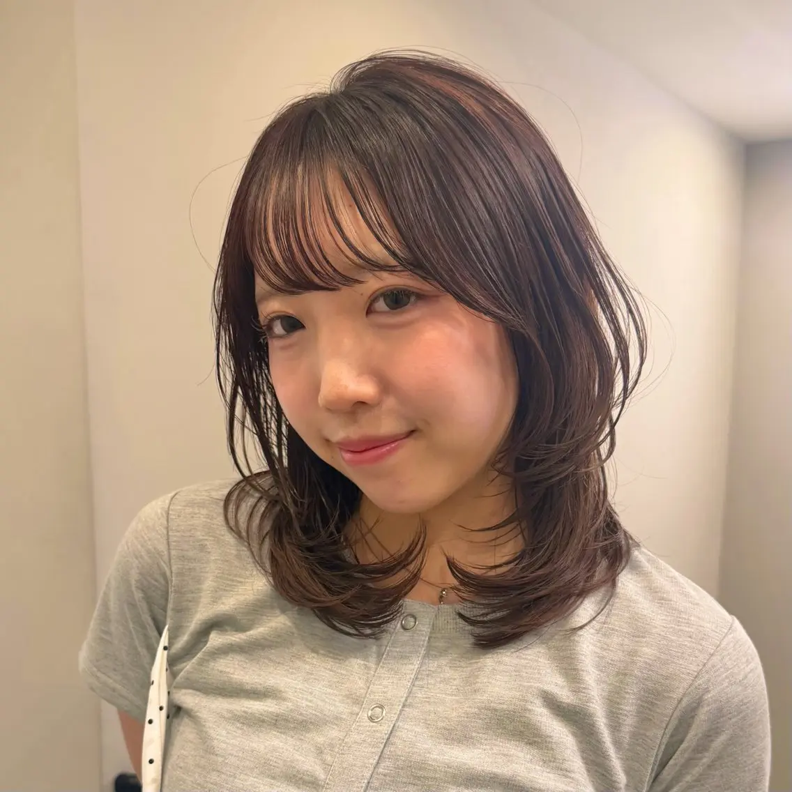 ミディアム カラー SAKI 新宿のヘアスタイル
