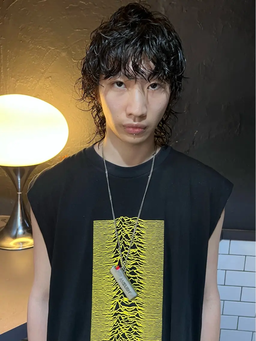 ミディアム パーマ メンズ マレットヘア 退色まで透明感ある ダブルカラー/リクのヘアスタイル