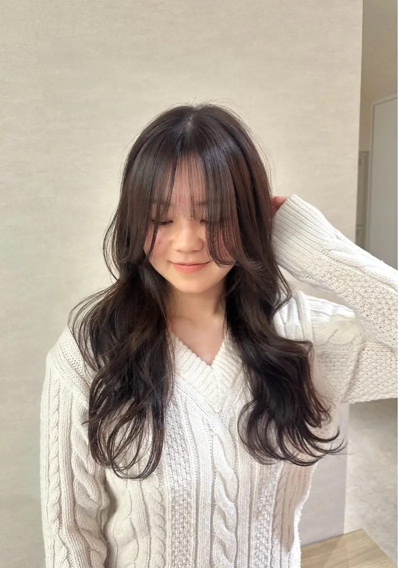 ロング ヘアカラー 梅田🩵/透明感 花音のヘアスタイル
