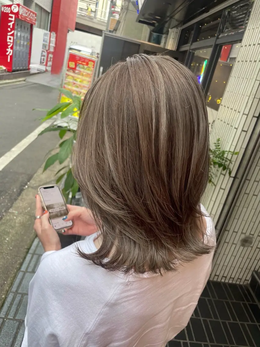 【立体感とあか抜けhair⭐️】カット ＆ ハイライト & 透明感カラー ＆ トリートメントの写真