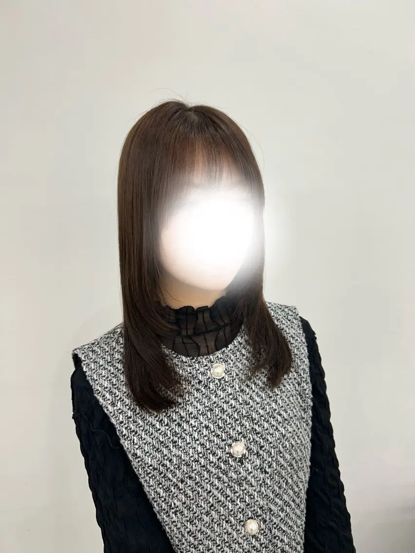 セミロング 顔周りカット レイヤーカット Kurumi リトル渋谷のヘアスタイル