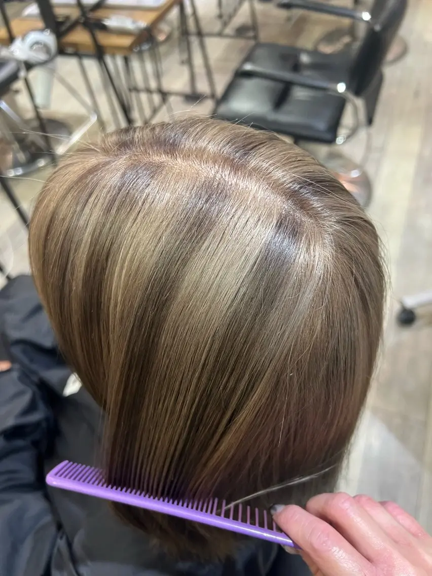 🪽 cut + care bleach + 最高級 Aujua treatment🪽design+¥3,000の写真