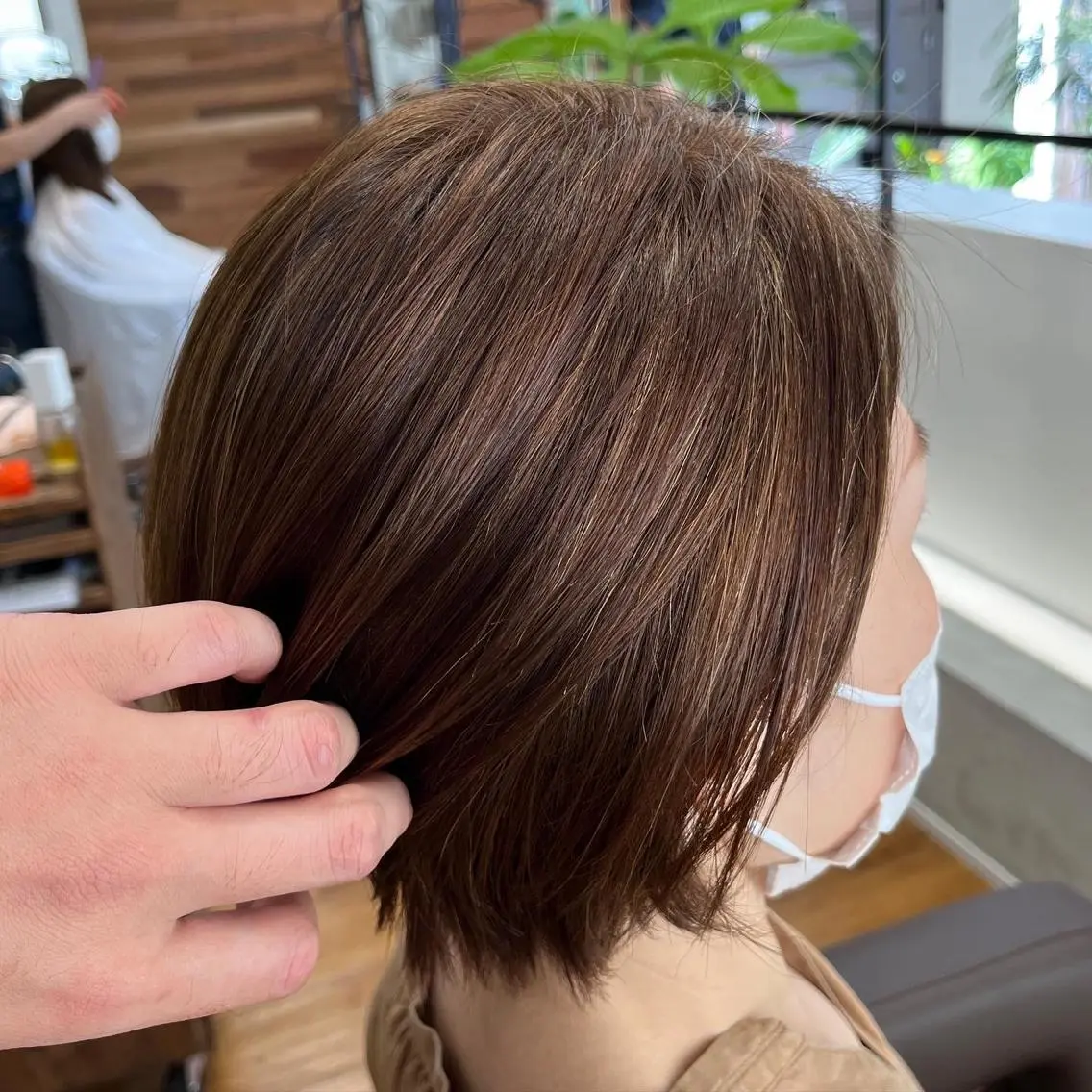 ショート カラー ブリーチ ハイライトカラー ハイライト 酸性ストレート オ ギのヘアスタイル