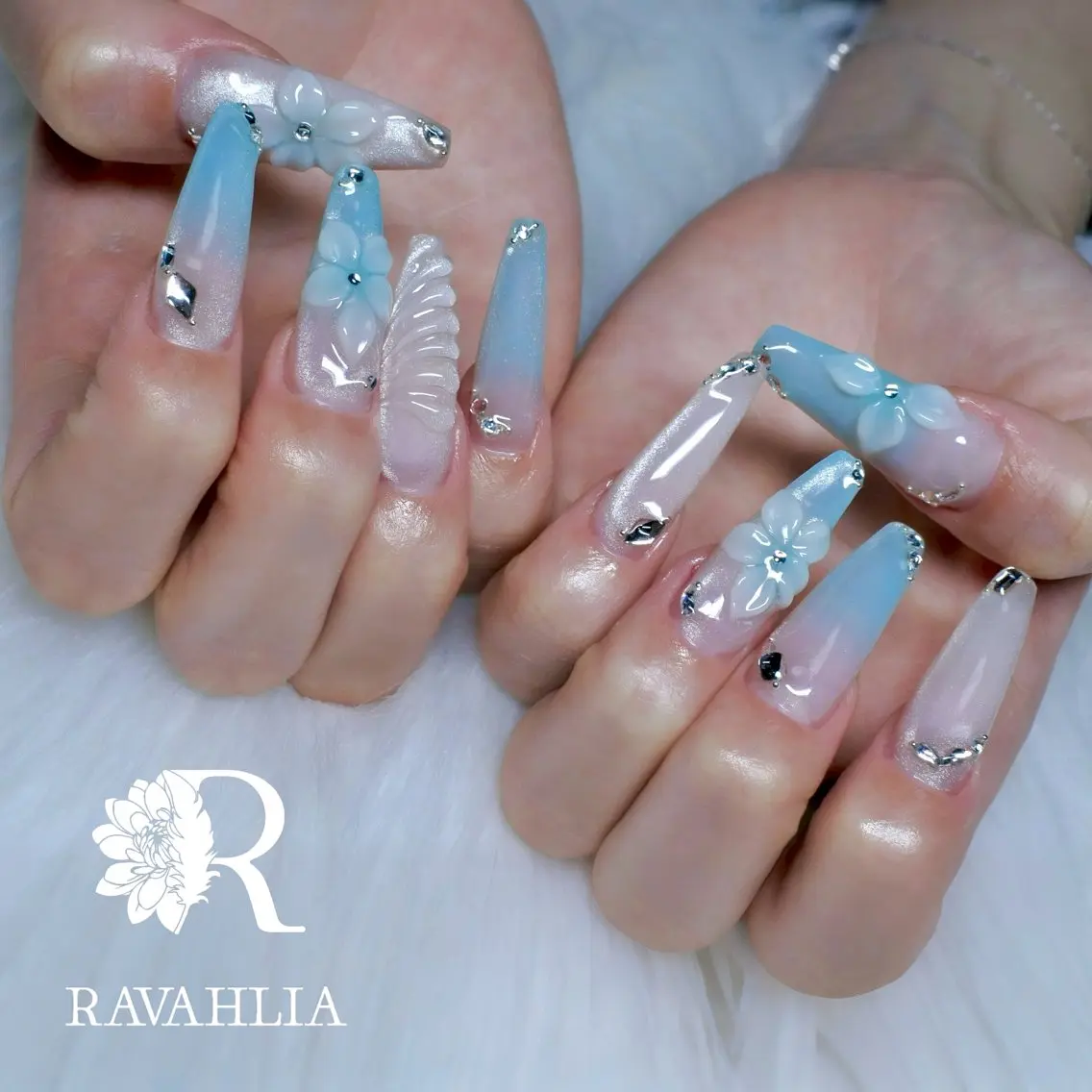 ネイル ハンドネイル nail room RAVAHLIAのネイルデザイン