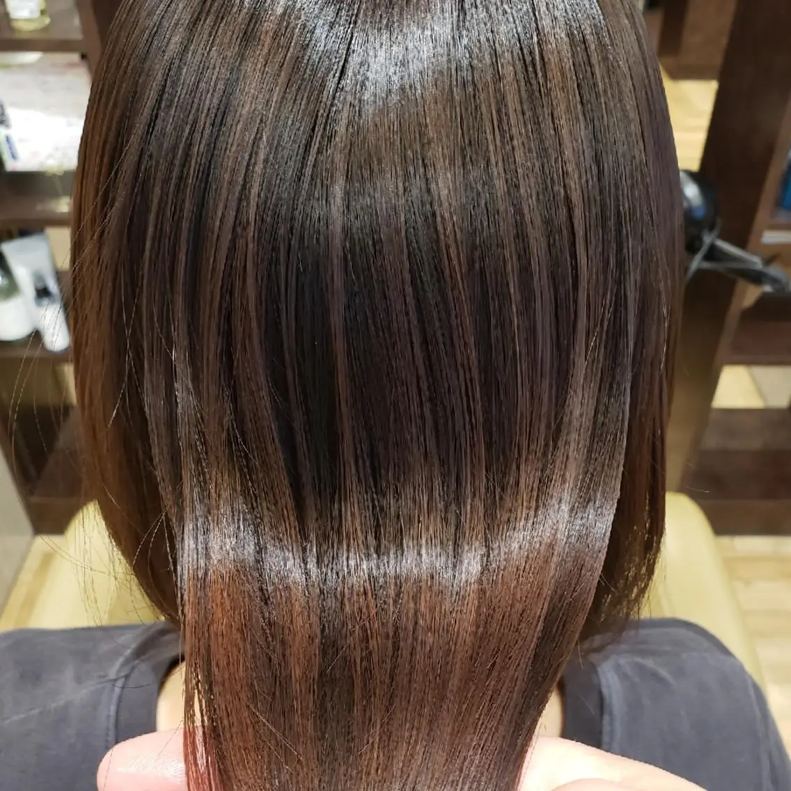 nao 艶カラー・髪質改善のヘアスタイル