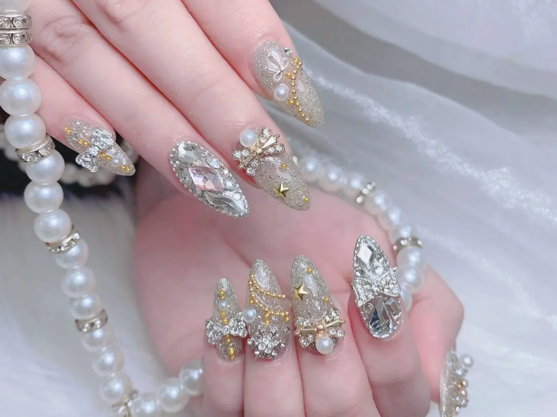 ネイル 成人式 ジェルネイル ロングネイル マグネットネイル ミディアムネイル ハンドネイル MoMoA Nail ネイル長さ出し専門店のネイルデザイン