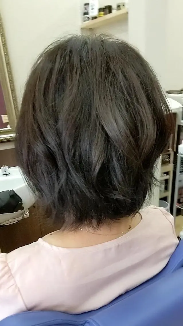 【性別不問】白髪染め+トリートメント ¥6,000→¥5,000の写真