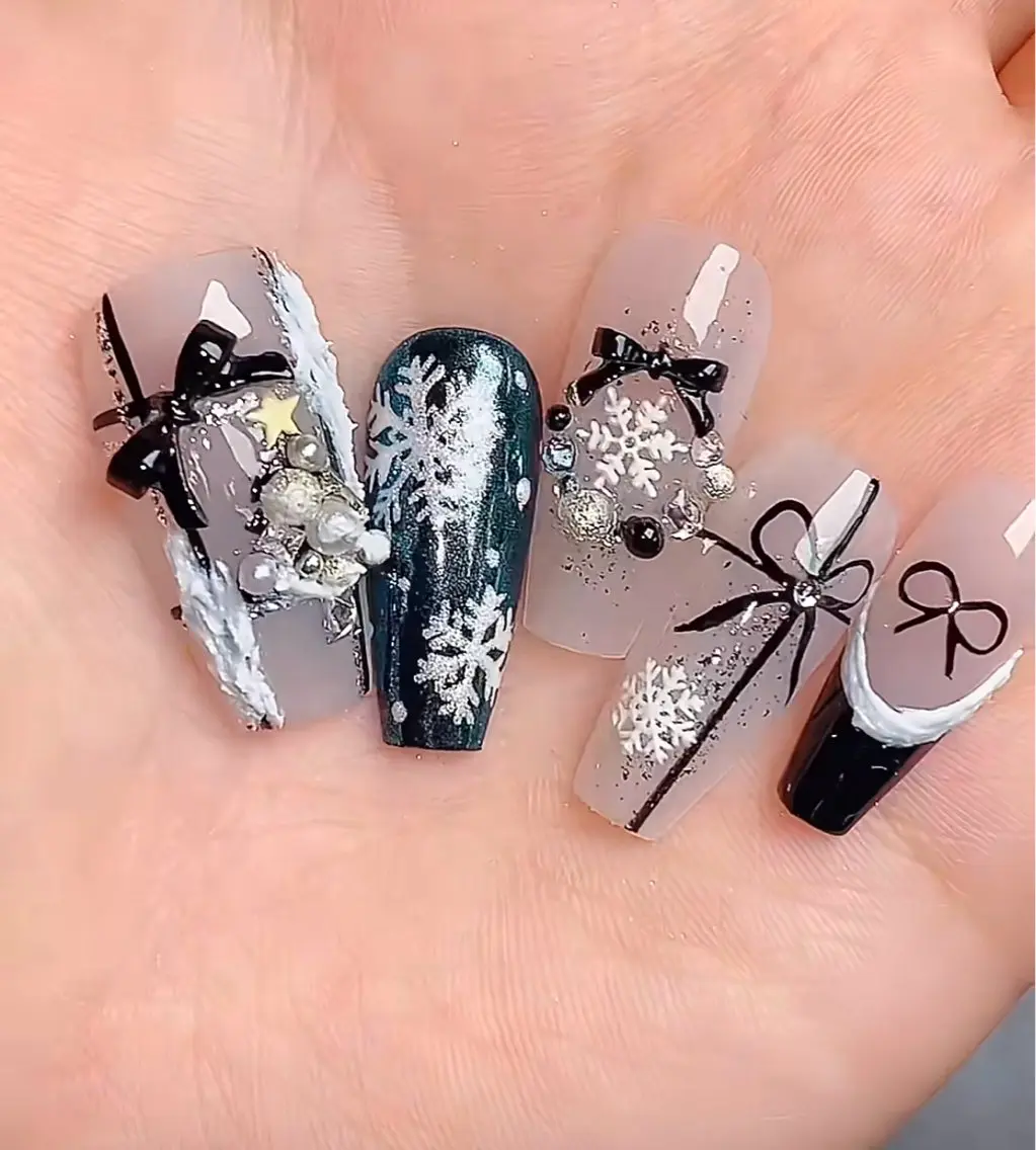 セミロング クリスマス サニー ハウスのネイルデザイン