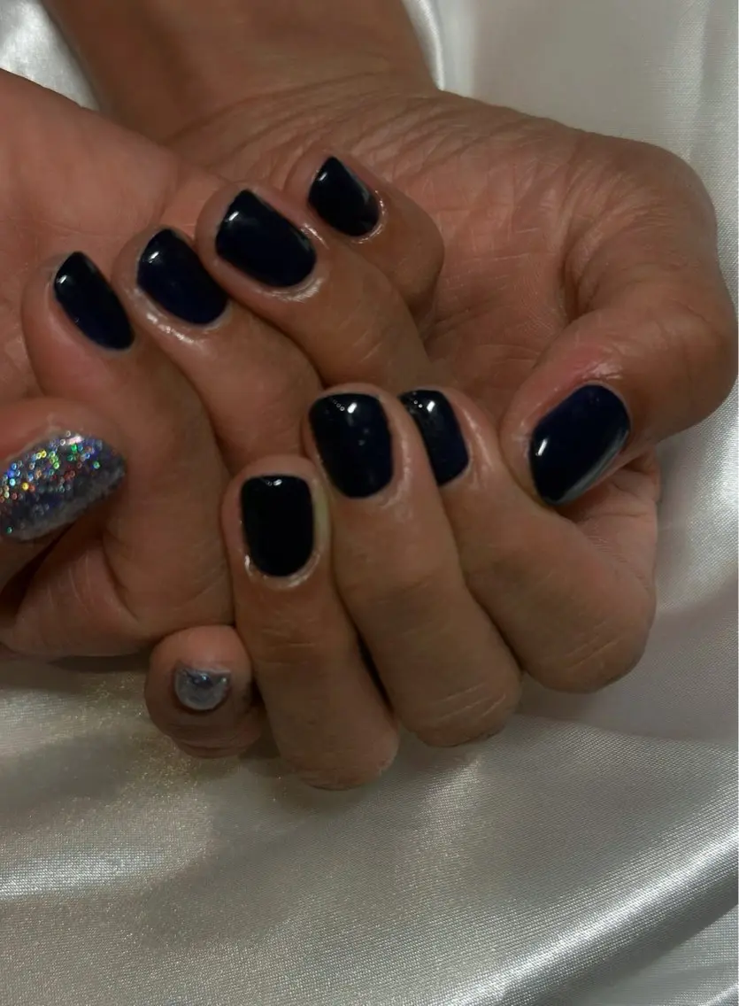ネイル ブルー ラメ(グリッター) ネイビー ワンカラーネイル Sei | cres nailのネイルデザイン