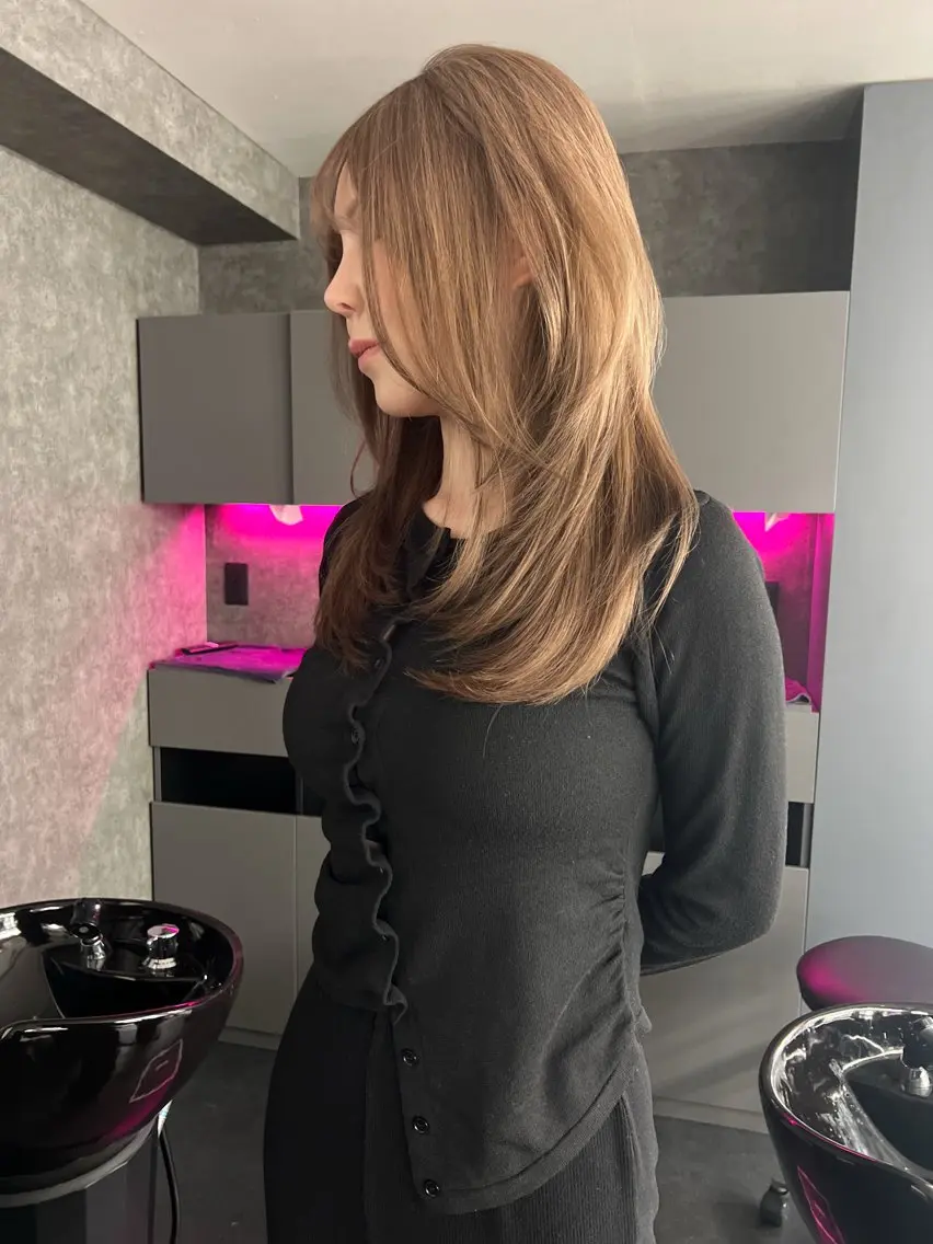 ロング カラー ヘアアレンジ ヘアカラー Kd /名古屋カラーモデルのヘアスタイル