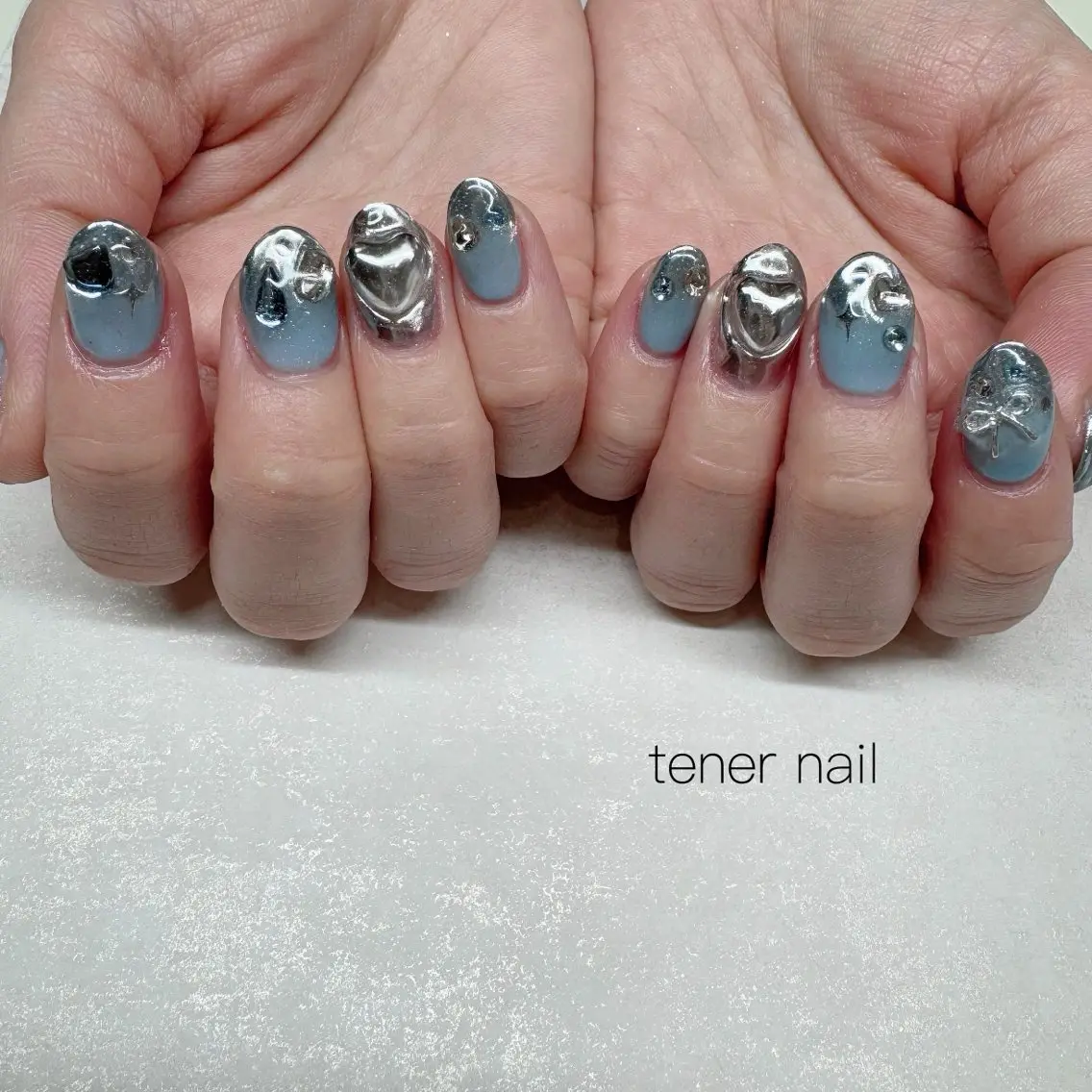 ネイル ブルー シルバー ハンドネイル テネルネイル tener nailのネイルデザイン