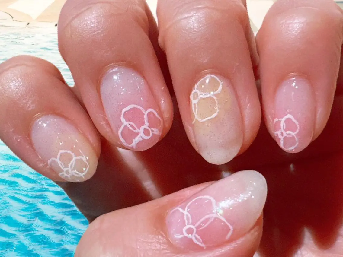 ネイル クリアネイル 山下 アップネイルのネイルデザイン