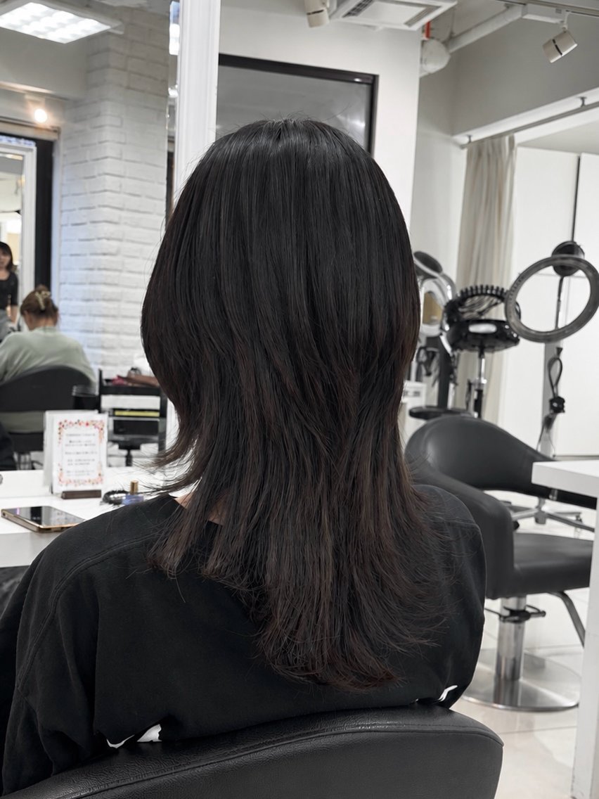 セミロング カット 【くびれウルフ/ レイヤー】🖤ゆまののヘアスタイル