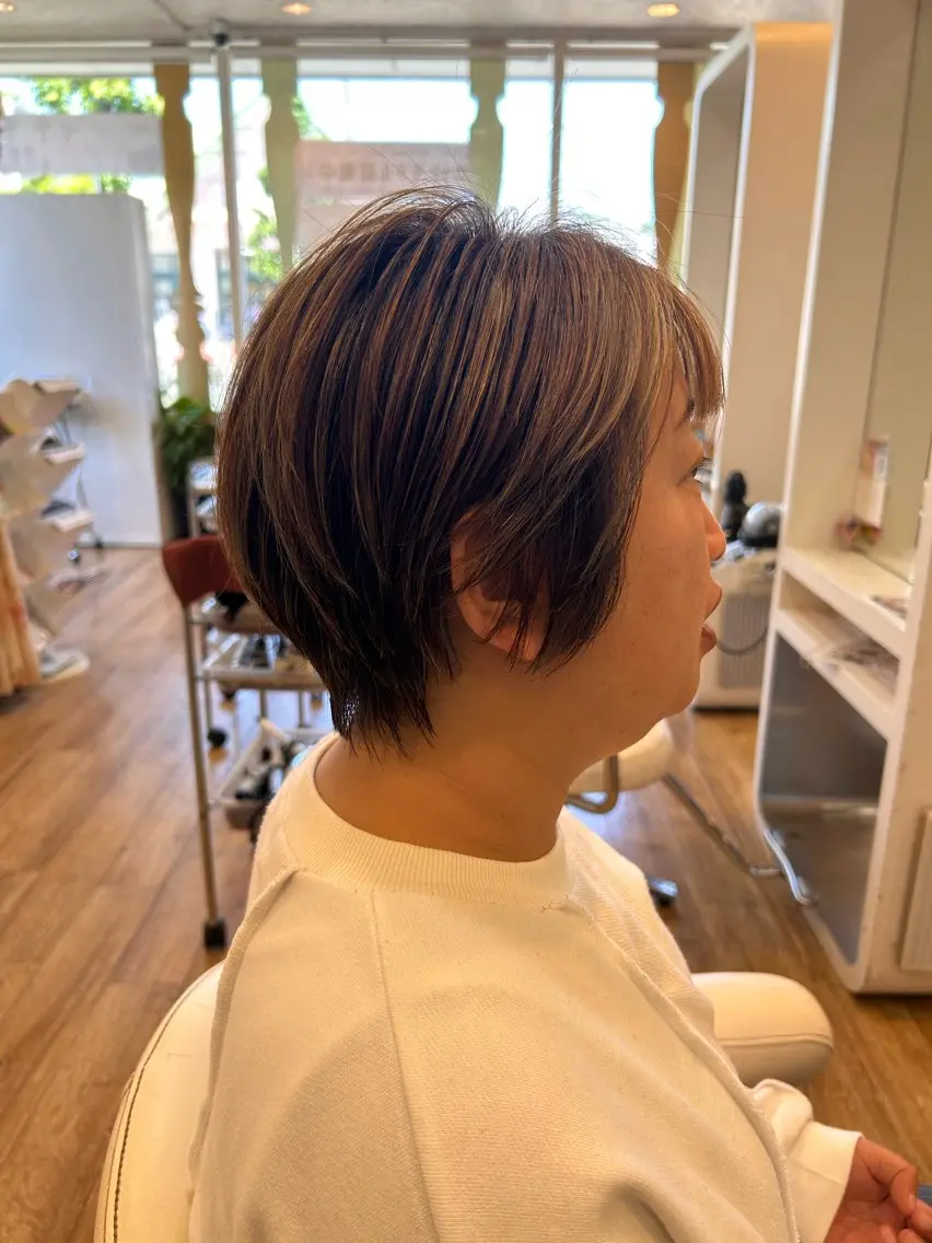 ショート カット ヘアカラー トリートメント stella ふーかのヘアスタイル