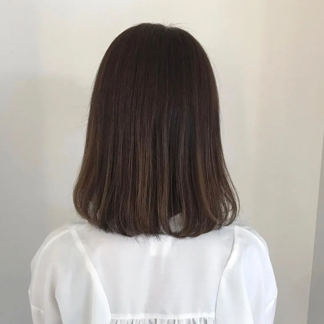 ミディアム ボブ・レイヤーカット 吉敷航一のヘアスタイル