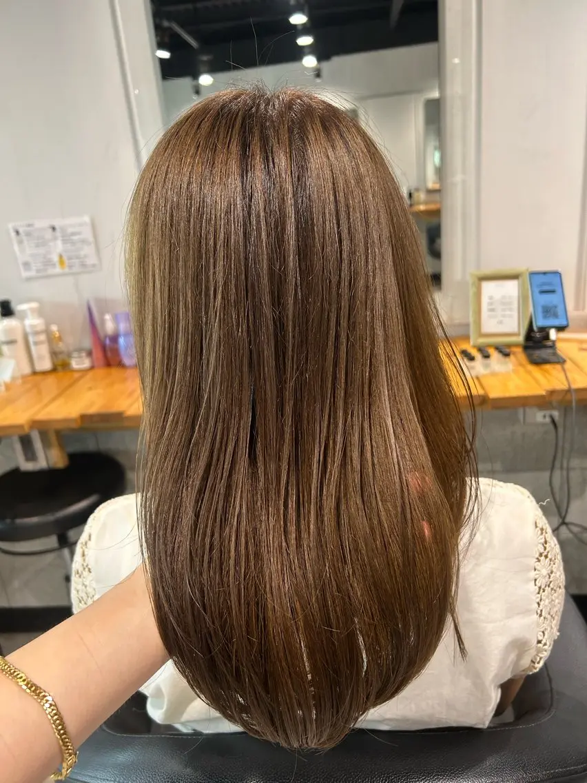 セミロング ヘアカラー トリートメント ヘッドスパ レイヤーStyle 🪽菜々実のヘアスタイル