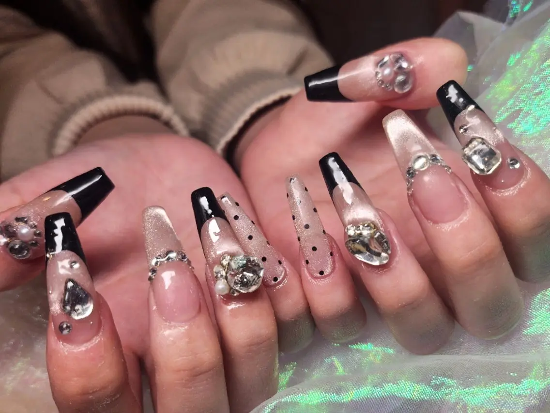 ネイル ハンドネイル 💜bora .のネイルデザイン
