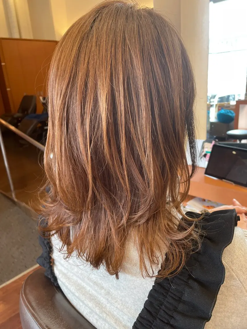 ミディアム カラー セト マユミのヘアスタイル