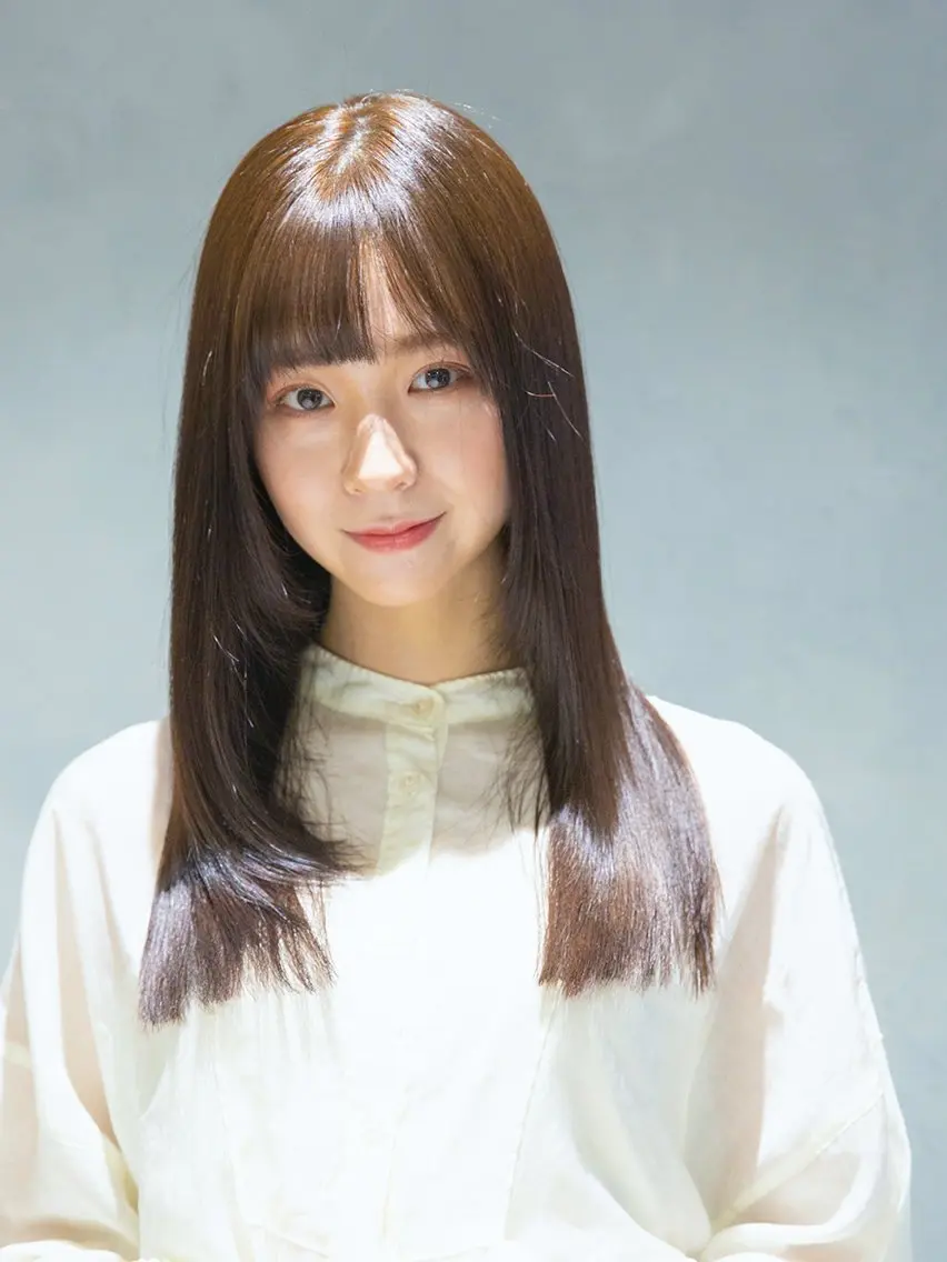ロング 顔周りカット レイヤーカット ロング うるつやカラー🫧 Amane️のヘアスタイル